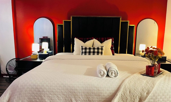 Tupelo Condominio | ~RomanticRoomForCouple~Gated Condo'NHeartOfTupelo3guests