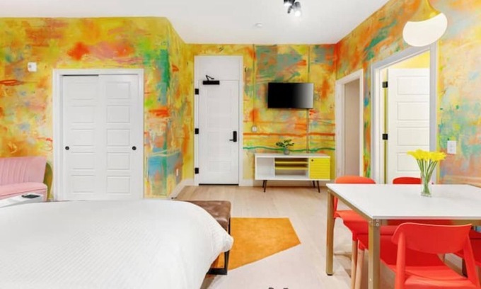 Golden Triangle Apartamento | Romelle Art Suite 102