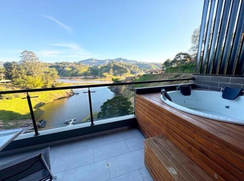 Guatape Hotel | Rooca Habitat Guatape
