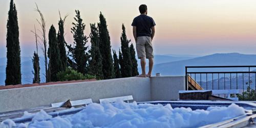 Amirim Casa | Roof Of The Galilee