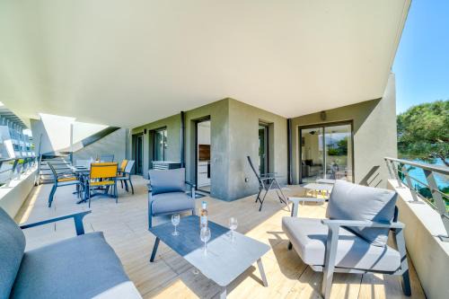 Villeneuve Loubet Beach Apartamento | Rooftop 3 pièces avec Piscine face mer
