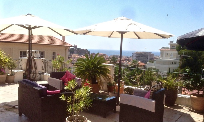 Riou - Petit Juas - Av de Grasse Apartamento | Ático, 2 dormitorios y 2 baños, 5 minutos a pie Croisette, azotea, WIFI, aire acondicionado