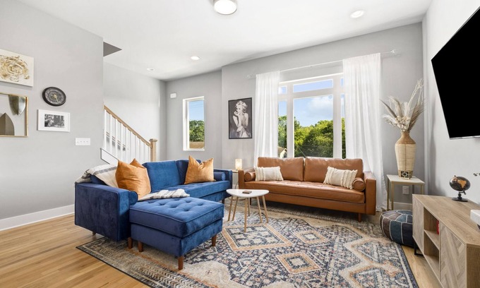Haynes Area Casa | Rooftop Deck w/ View - Comfy Beds - Firepit & BBQ - Pets OK
