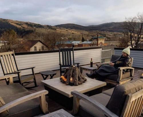 Heart of Missoula Casa | Rooftop Guest House with Hot Tub