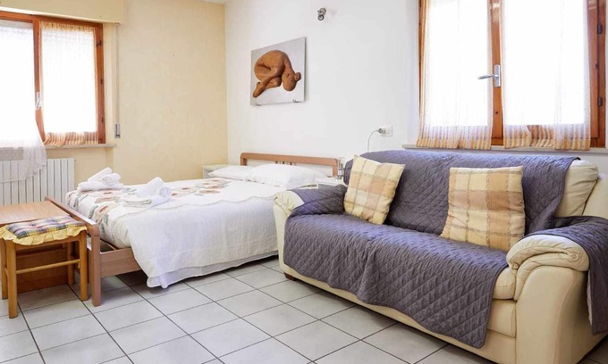 Camerano Apartamento | Room 143- Apartment near the center