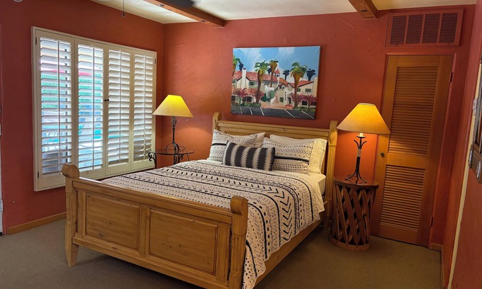 Historic Tennis Club Apartamento | Room 4️⃣- a beautiful studio in boutique hotel, a few steps from Downtown PS 🌺