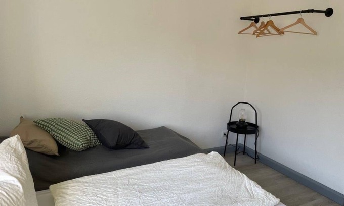 Olpe Apartamento | Room 4 family rooms with bathroom opposite shared kitchen/living/dining room