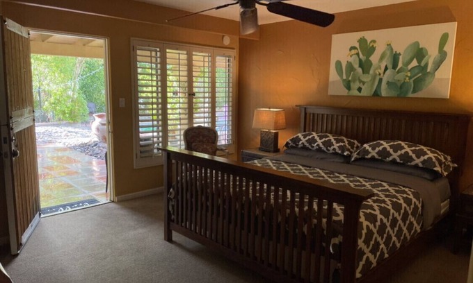 Downtown Palm Springs Apartamento | Room 5️⃣ studio in a boutique hotel with kitchen by the pool in downtown PS