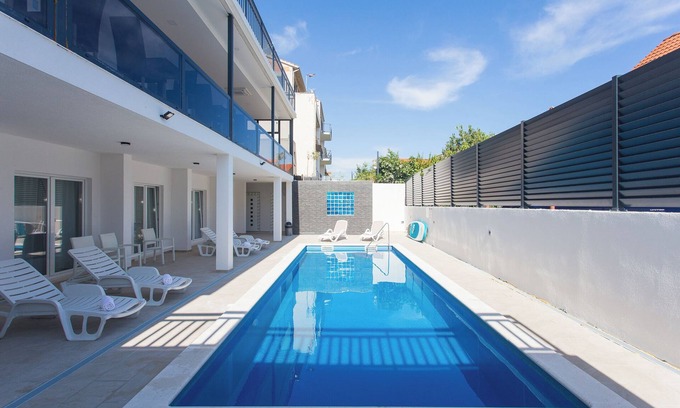 Kastel Stafilic Casa | Room-all Saints Suites B&b Kastela - Dou