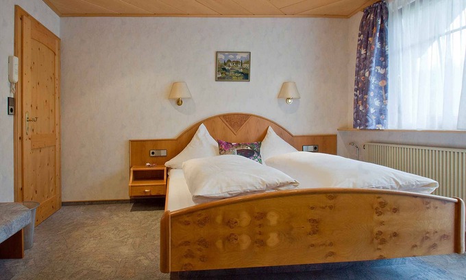 Bad Rippoldsau-Schapbach Apartamento | Habitación 'Doppelzimmer' con jardín compartido, balcón y Wi-Fi