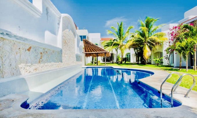 Playacar Casa | Room-deluxe Budget Balcony Room With Swi