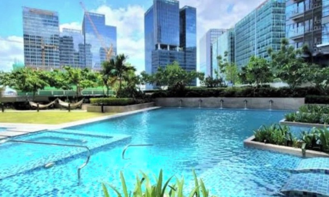 Bonifacio Global City Casa | Room-executive Suites 4 Bedroom Condo Up
