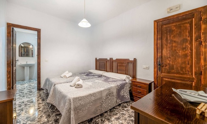 Guaro Apartamento | Habitación 'Habitación 6' con terraza compartida, Wi-Fi y aire acondicionado