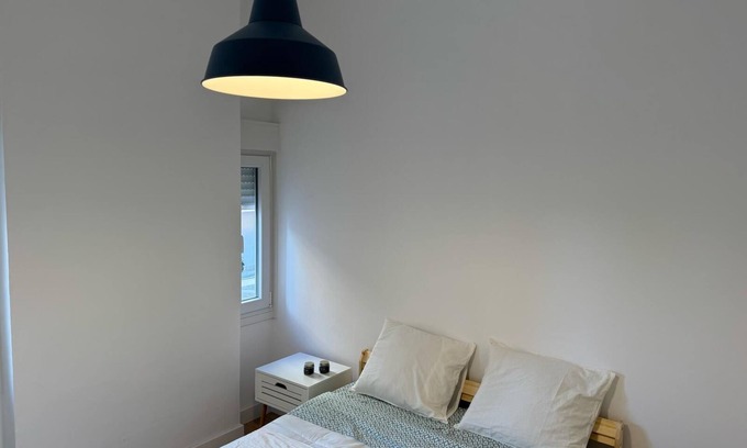 Sevilla Este Apartamento | Room in an apartment 10 min from the historical center of Seville city.