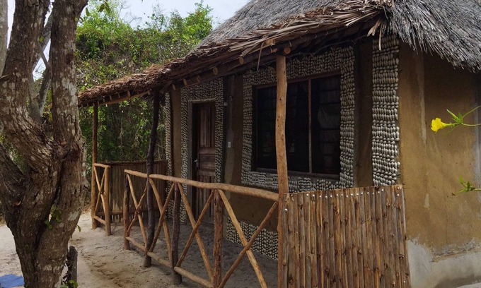 Gede Casa | Room in B&B - Mida Creek Eco Camp 1