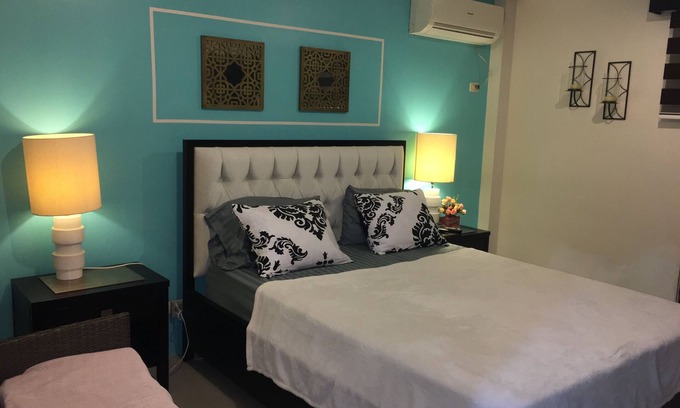 Samborondon Cama Y Desayuno | Habitación en Ciudad Celeste