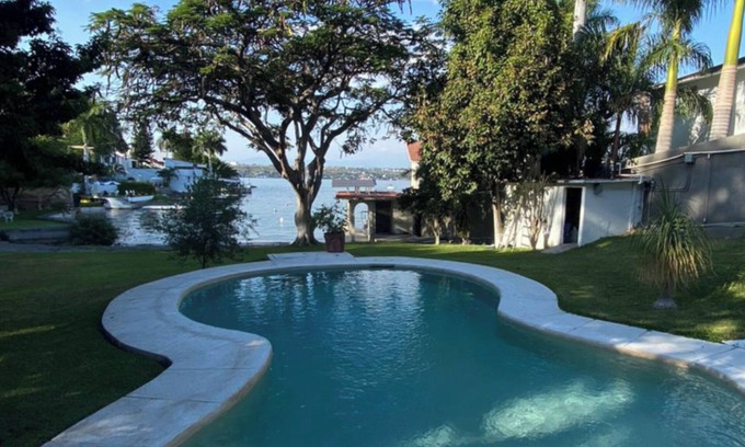 Tequesquitengo Casa | Room in House - Dream House on Lake Tequesquitengo