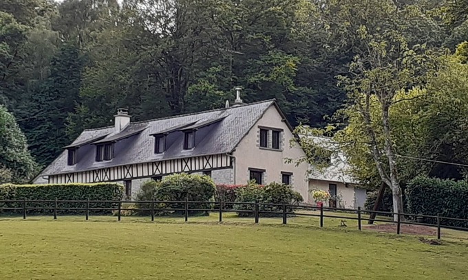 Saint-Ouen-des-Alleux Cama Y Desayuno | ROOM IN THE COUNTRY