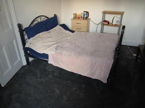 St Helens Casa | Room in town centre