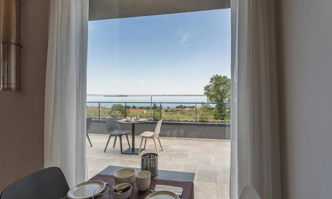 Moniga del Garda Cama Y Desayuno | Room-insula Felix Deluxe Double or Twin
