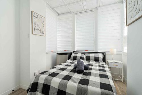 Shaughnessy Village Apartamento | Room n7-Apartment 1 in a SHARED apartment in downtown Montreal