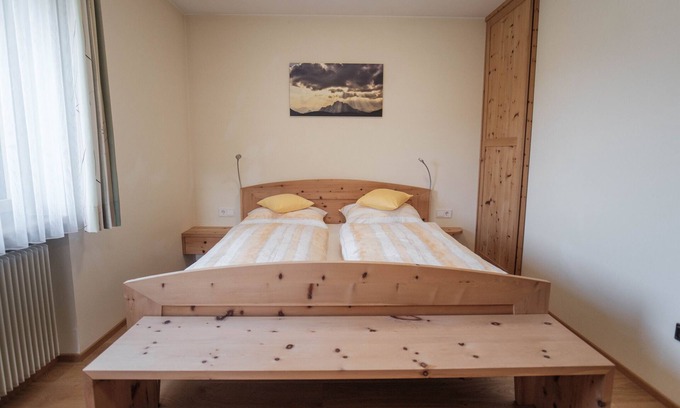 Velturno Apartamento | Habitación 'Oberhemberger Hof Dreier' con vistas a la montaña, terraza compartida y Wi-Fi