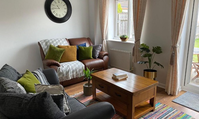 Newark upon Trent Casa | ROOM ONLY- option of the entire house if available - private property in quiet estate