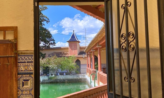 Alzira Casa | Room-orange Room Your Refuge of Tranqu