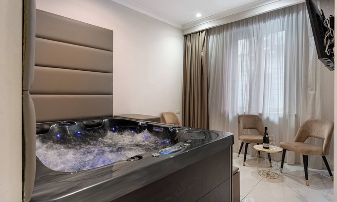 Chiaia Apartamento | Habitación 'Suite Con Piscina Privata' con Wi-Fi y aire acondicionado