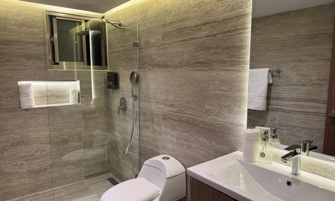 Renacimiento Apartamento | Room w/private bathroom in Mirador Norte, Santo Domingo