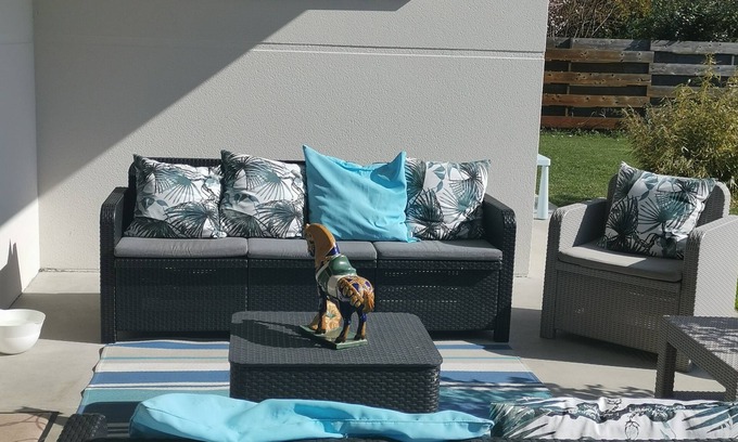 Audenge Cama Y Desayuno | House with large terrace and absolute calm