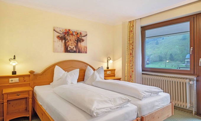 Menzenschwand-Hinterdorf Apartamento | Habitación 'Zimmer 1' con vistas a la montaña, terraza compartida y Wi-Fi