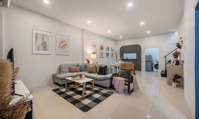 Chom Phon Casa | Roombix CityHouse -CozyHouse Chatuchak For10 ppl - RB1