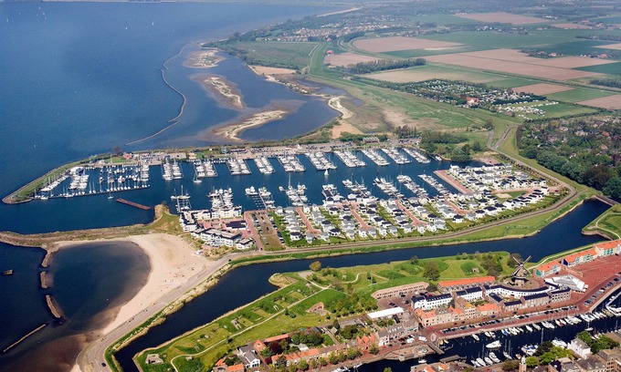 Municipality of Hellevoetsluis Hotel | Roompot Beachhotel Cape Helius