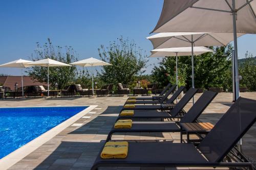 Catrnja Cama Y Desayuno | Rooms Degenija Annex