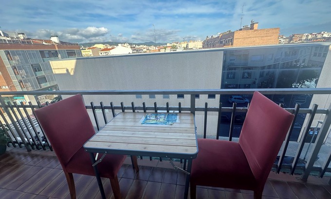 Mataro Condominio | Alquiler habitaciónes en piso compartido buen ambiente, espacios privados