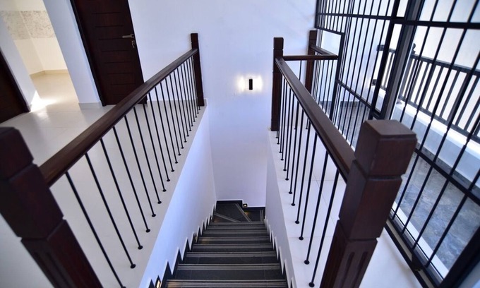 Seeduwa - Katunayake Apartamento | Rooms in Apartment with AC in Katunayake - 8 bedrooms
