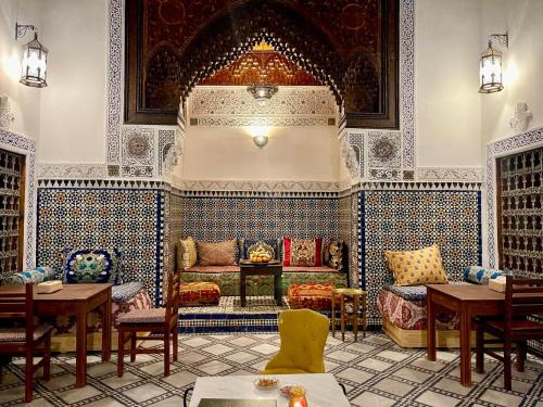 El Mokhifa Casa | Rooms in Dar Drouj, a special 14th century house Riad