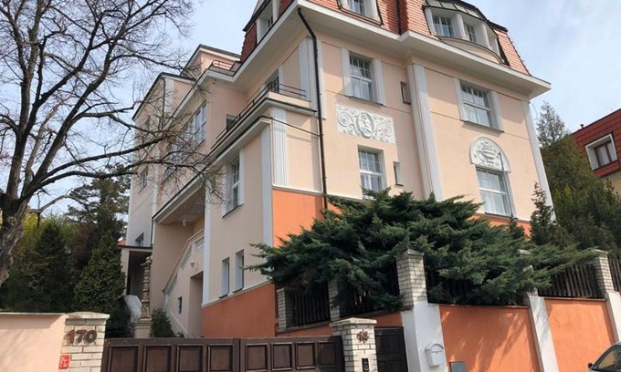 Podoli Casa | Rooms in Prague-BIG+Comfy