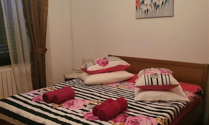 Fuskulin Casa | Rooms Roza with private bathroom Fuskulin country area 6 km from the beach