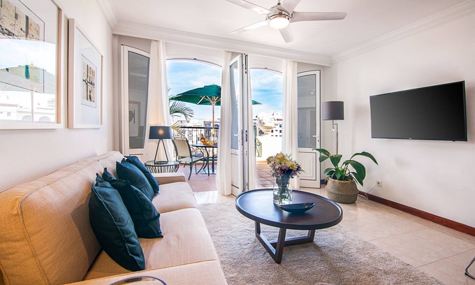 Arrecife Apartamento | Rooms & Suites Terrace 4D - Ático de lujo muy cerca de El Charco San Ginés