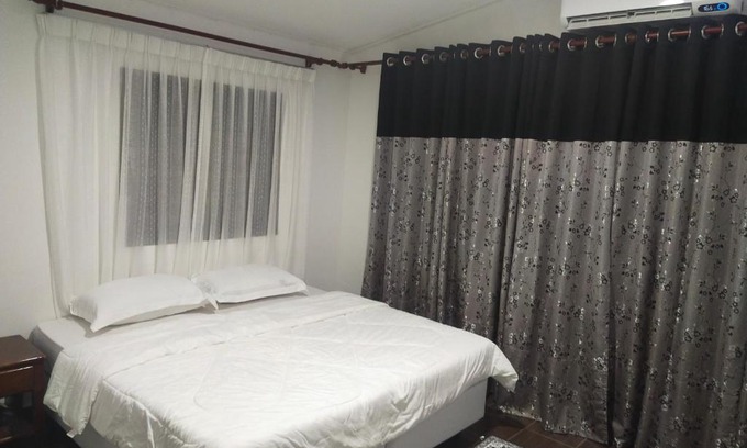 Kampung Tepoh Hotel | RoomStay Noraz
