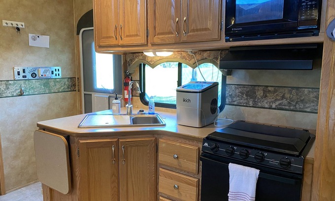 Combs Casa | Roomy 3 Bed RV- Near the White River, Fishing, Trails and Hunting