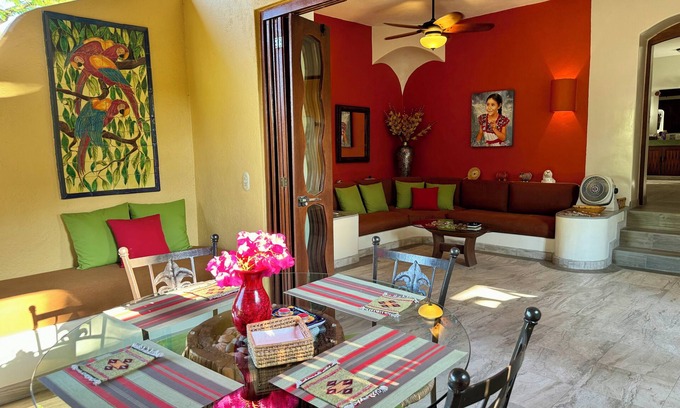 Playa la Madera Condominio | Condominio más nuevo / espacioso con 2 piscinas. Área de Madera / Caminata 2 Playas / Restaurantes / Mercado