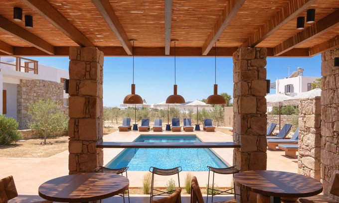 Adamas Hotel | ROOTS Nature Living Milos
