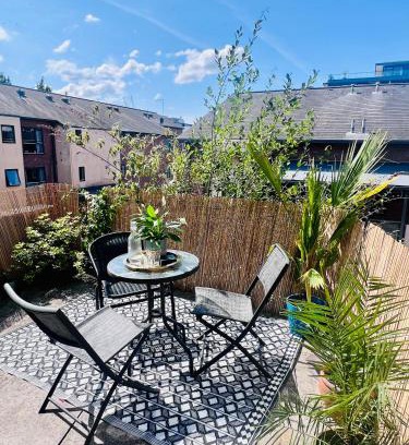 Chinatown Apartamento | Ropewalks City Centre Apartment with Roof Terrace