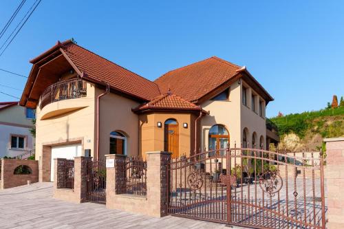 Bogacs Casa | Rosé Apartments