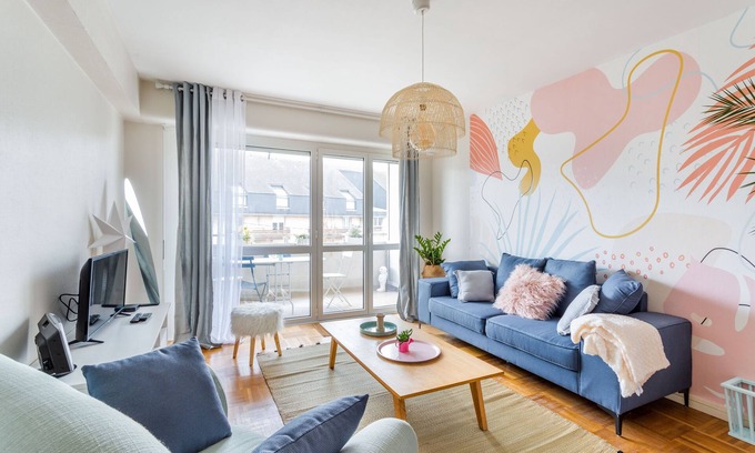 Bourg-l'Eveque Apartamento | ROSA, Confortable 2 chambres avec parking dans le centre