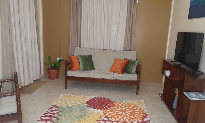 Kingstown Apartamento | Rosa's Apartment - Clean, Comfort and Convenience