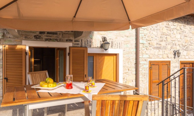 Gittana Casa | Rosa (VNA205) by Interhome